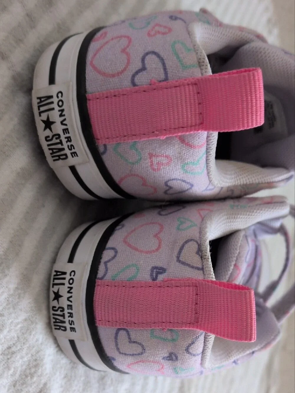 Converse Kids Pastel Heart Print Velcro Sneakers - Pink Accents